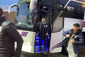 (Φώτος Kerkida) Στο γήπεδο η αποστολή του Απόλλωνα 