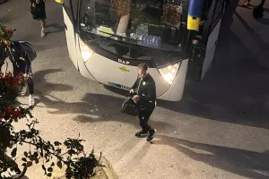Η άφιξη της ΑΕΛ (φώτος)