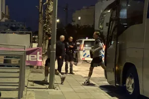 Φώτος Kerkida/Άφιξη αποστολής της ΑΕΚ
