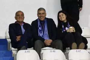 Ανόρθωση-Καρμιώτισσα: Με οδηγό τον Γκασαμά... πλησίασε κορυφή! (Φώτος)