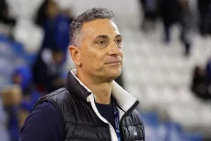 Ανόρθωση-Καρμιώτισσα: Με οδηγό τον Γκασαμά... πλησίασε κορυφή! (Φώτος)