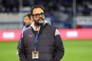 Ανόρθωση-Καρμιώτισσα: Με οδηγό τον Γκασαμά... πλησίασε κορυφή! (Φώτος)