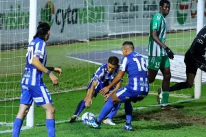 Εθνικός-Άρης: Εξάσφαιρος… και μόνος στην 2η θέση! (Φώτος)