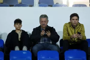 Εθνικός Άχνας - Νέα Σαλαμίνα: Πέντε γκολ, τρία ο “Ντούρμι” και πολύτιμο διπλό! (φώτος)