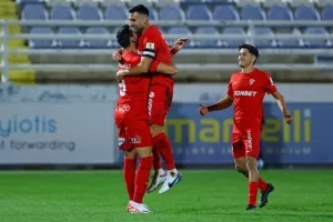 Εθνικός Άχνας - Νέα Σαλαμίνα: Πέντε γκολ, τρία ο “Ντούρμι” και πολύτιμο διπλό! (φώτος)