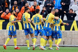 ΑΠΟΕΛ-Οθέλλος: Εξάρα στο ρελαντί με φανταστικό πρώτο μέρος (φώτος)