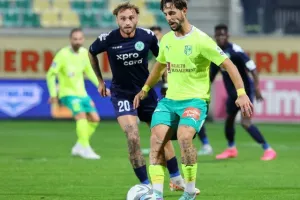ΑΕΚ-ΑΕΖ: Επιστροφή στις νίκες με Λόπες και Σολ! (Φώτος)