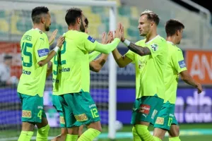 ΑΕΚ-ΑΕΖ: Επιστροφή στις νίκες με Λόπες και Σολ! (Φώτος)