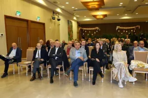 Η ΕΑΚ παρουσίασε το βιβλίο των 50χρονων και τίμησε τους πρωτεργάτες της (φώτος)
