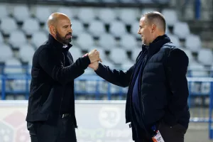 Περισσότερες φάσεις και λύσεις