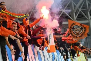 Απόλλων-ΑΠΟΕΛ: Θρίλερ χωρίς νικητή με γαλαζοκίτρινη... επιστροφή