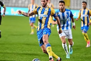 ΑΠΟΕΛ-Ανόρθωση: Χρυσή αλλαγή ο Τομανέ έστειλε στο +5 τους γαλαζοκίτρινους!