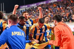 ΑΠΟΕΛ-Ανόρθωση: Χρυσή αλλαγή ο Τομανέ έστειλε στο +5 τους γαλαζοκίτρινους!