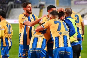ΑΠΟΕΛ-Ανόρθωση: Χρυσή αλλαγή ο Τομανέ έστειλε στο +5 τους γαλαζοκίτρινους!