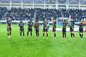 Απόλλων-ΑΠΟΕΛ: Θρίλερ χωρίς νικητή με γαλαζοκίτρινη... επιστροφή