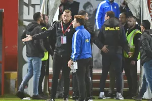 Nέα Σαλαμίνα - ΑΠΟΕΛ: Δεν τελείωσε ποτέ... (φώτος)