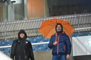 ΑΠΟΕΛ-Καρμιώτισσα: Το φωτορεπορτάζ της... αναβολής