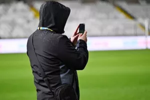 ΑΠΟΕΛ-Καρμιώτισσα: Το φωτορεπορτάζ της... αναβολής