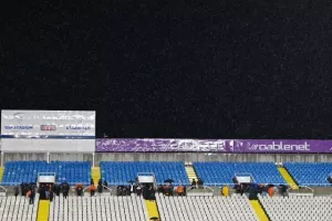 ΑΠΟΕΛ-Καρμιώτισσα: Το φωτορεπορτάζ της... αναβολής