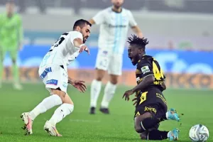 Απόλλων-ΑΠΟΕΛ: Θρίλερ χωρίς νικητή με γαλαζοκίτρινη... επιστροφή