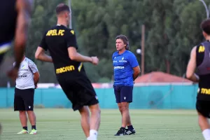 Ο Μεχρί και οι ανοικτές κεραίες (Kοντά σε αμυντικό)