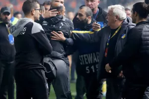 Ένταση και δεκάλεπτη διακοπή στο ΓΣΠ (Φώτος)
