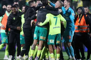 ΑΕΚ-Πάφος: Με "χρυσή" αλλαγή, την κέρδισε και την προσπέρασε! (Φώτος)
