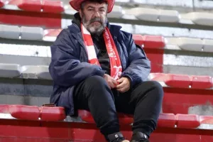 (ΦΩΤΟΡΕΠΟΡΤΑΖ) Ο κόσμος στο Νέα Σαλαμίνα-ΑΠΟΕΛ