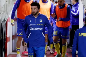 Νέα Σαλαμίνα-ΑΠΟΕΛ: Από εξάρα σε… τεσσάρα! (Φώτος)