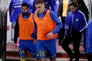 Νέα Σαλαμίνα-ΑΠΟΕΛ: Από εξάρα σε… τεσσάρα! (Φώτος)