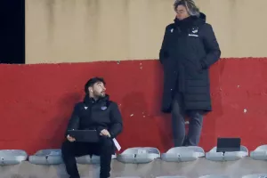 Νέα Σαλαμίνα-ΑΠΟΕΛ: Από εξάρα σε… τεσσάρα! (Φώτος)