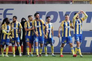 Νέα Σαλαμίνα-ΑΠΟΕΛ: Από εξάρα σε… τεσσάρα! (Φώτος)