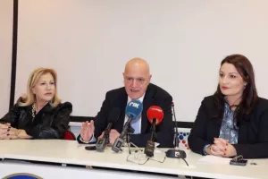 Επίσημη παράδοση καθηκόντων στον νέο Πρόεδρο του ΚΟΑ Γιάννη Ιωάννου (Φώτος)