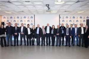 Επίσημη παράδοση καθηκόντων στον νέο Πρόεδρο του ΚΟΑ Γιάννη Ιωάννου (Φώτος)