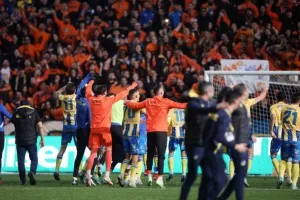 ΑΠΟΕΛ-Ανόρθωση: Χρυσή αλλαγή ο Τομανέ έστειλε στο +5 τους γαλαζοκίτρινους!