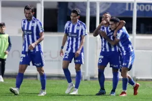 Εθνικός-ΑΠΟΕΛ: ΜΠΑΜ με Καμπρέρα!