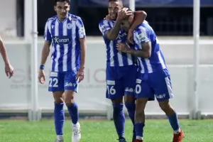Εθνικός-ΑΠΟΕΛ: ΜΠΑΜ με Καμπρέρα!