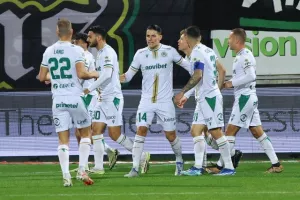 ΑΕΚ - Ομόνοια: Έφερε τα... κάτω - πάνω και συνέχισε το εντυπωσιακό σερί! (Φώτος)