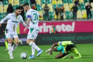 ΑΕΚ - Ομόνοια: Έφερε τα... κάτω - πάνω και συνέχισε το εντυπωσιακό σερί! (Φώτος)