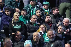 (ΦΩΤΟΣ) Ο κόσμος στο "Αμμόχωστος"