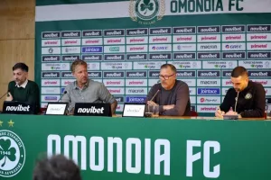 Η παρουσίαση του Rekdal: "Μου αρέσει η πίεση, δεν φοβάμαι/Δεν χρειάζεται να αλλάξει κάτι δραματικά"