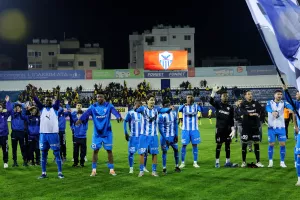 (ΒΙΝΤΕΟ Kerkida) Με μπροστάρη τον Μιχάλη, το... γνωστό με ΜΑΧΗΤΕΣ και παίκτες!