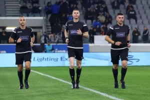 Απόλλων-Άρης: Άντεξε στην πίεση και πλησίασε στην κορυφή η "Ελαφρά Ταξιαρχία" 