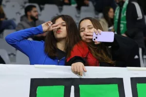 Απόλλων-Άρης: Άντεξε στην πίεση και πλησίασε στην κορυφή η "Ελαφρά Ταξιαρχία" 