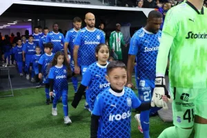 Απόλλων-Άρης: Άντεξε στην πίεση και πλησίασε στην κορυφή η "Ελαφρά Ταξιαρχία" 