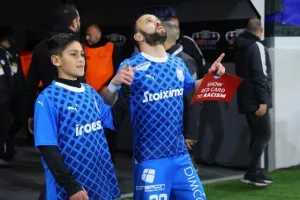 Απόλλων-Άρης: Άντεξε στην πίεση και πλησίασε στην κορυφή η "Ελαφρά Ταξιαρχία" 