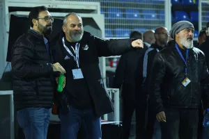 Εκεί και εκεί