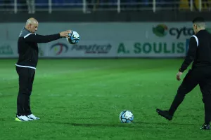 (Φώτος) Η επιθεώρηση που έφερε την αναβολή