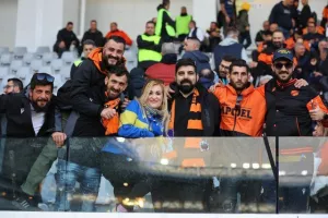 Απόλλων-ΑΠΟΕΛ: Θρίλερ χωρίς νικητή με γαλαζοκίτρινη... επιστροφή