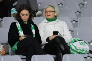 (ΦΩΤΟΡΕΠΟΡΤΑΖ) Ο κόσμος στο Άρης - Ανόρθωση